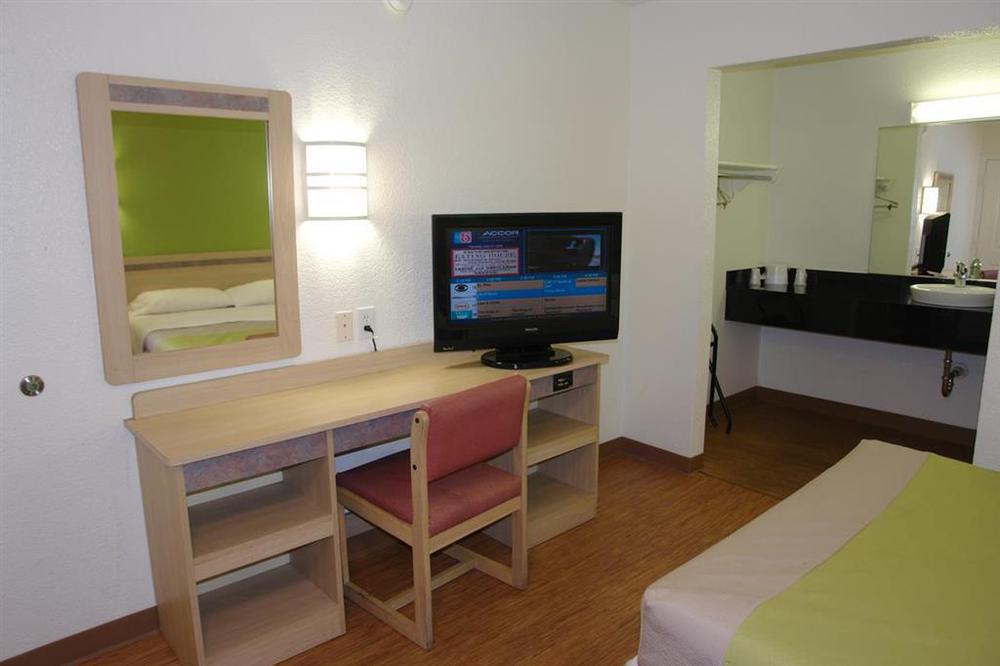 Motel 6-Irving, Tx - Dallas Ανέσεις φωτογραφία